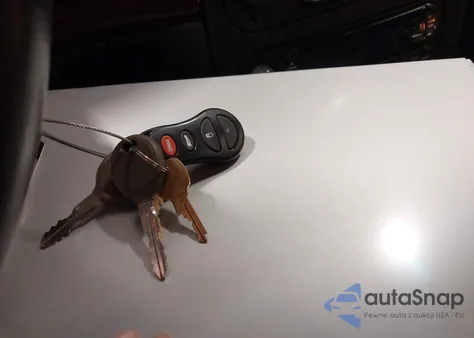 2001 Chrysler Lhs z USA, uszkodzony, nr VIN 2C3HC56G31H616014